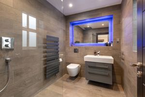 Photo 24- click for photo gallery